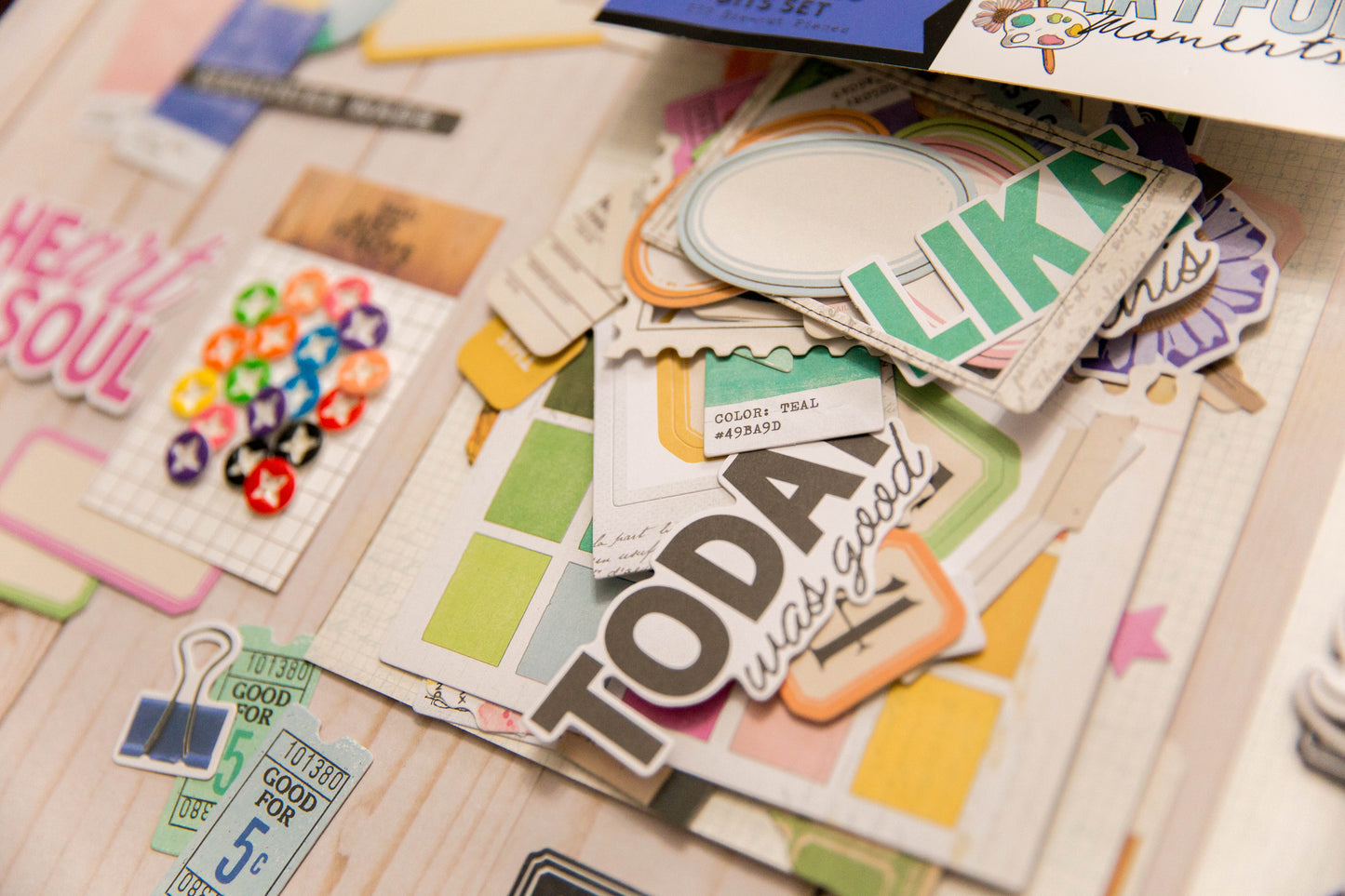 "Kaleidoscope” Creative Components Kit