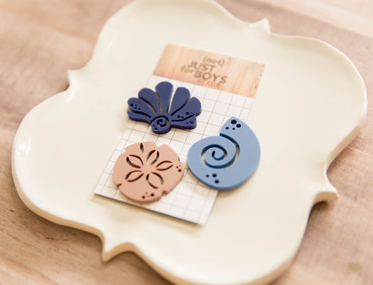 Seashells Acrylic Embellishment Trio