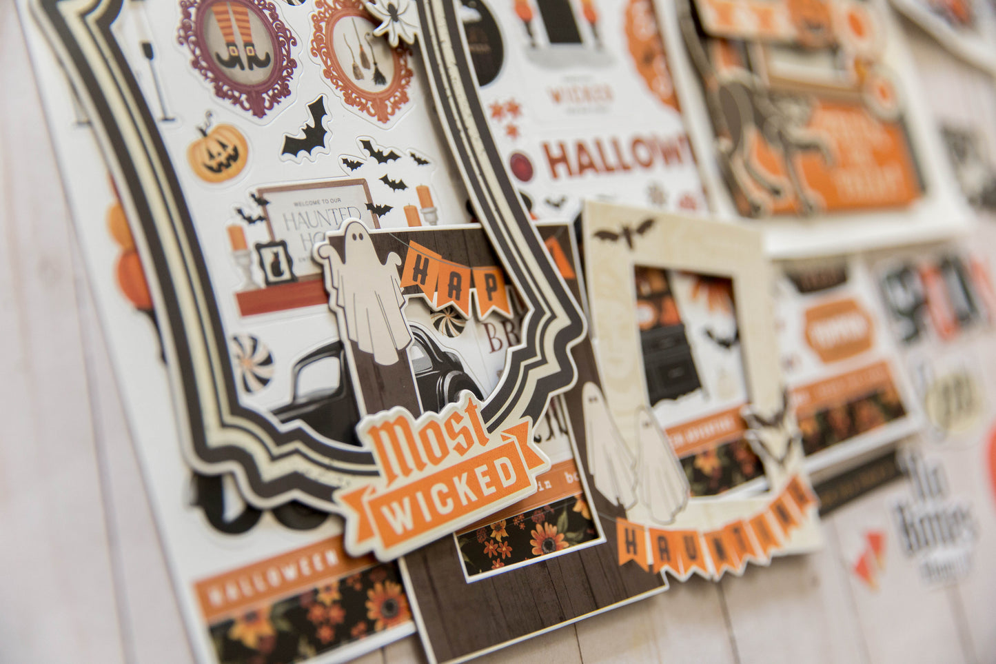 "October Mischief” Creative Components Kit